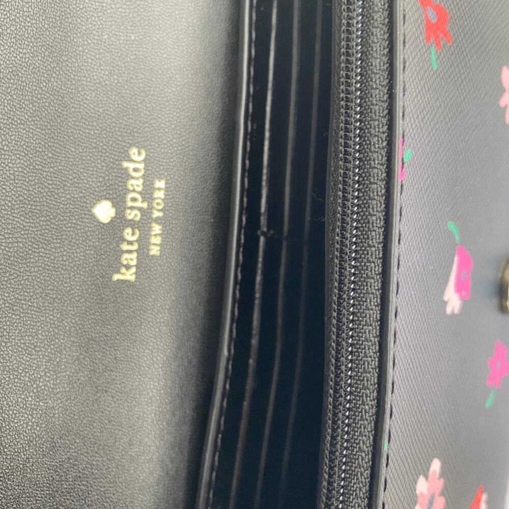 Kate Spade Crossbody Ditsy Buds Small Flap purse Black multi - Picture 9 of 9